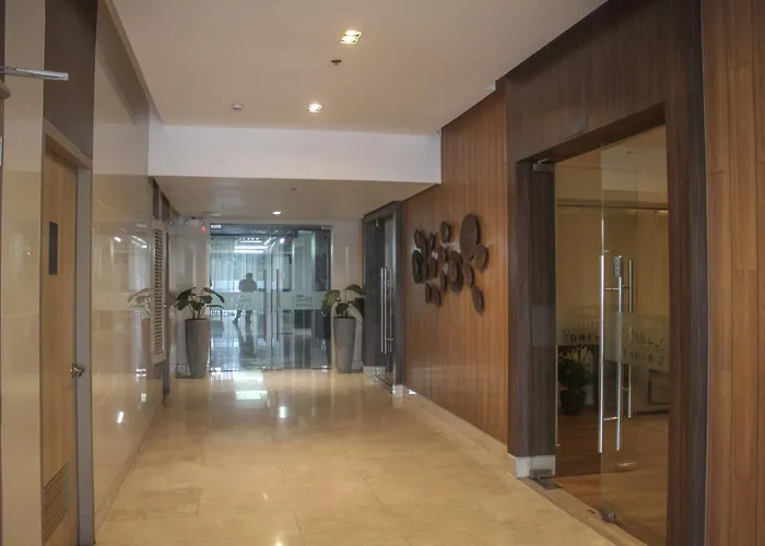 Apartment Cozy 642 1br Shore3 Residence, Amenity Pool View, Near Airport, Ikea, Moa, Smx, Pasay City, *
