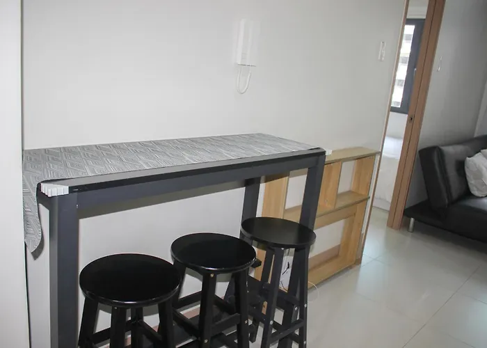 Cozy 642 1br Shore3 Residence, Amenity Pool View, Near Airport, Ikea, Moa, Smx, Pasay City, * Manila