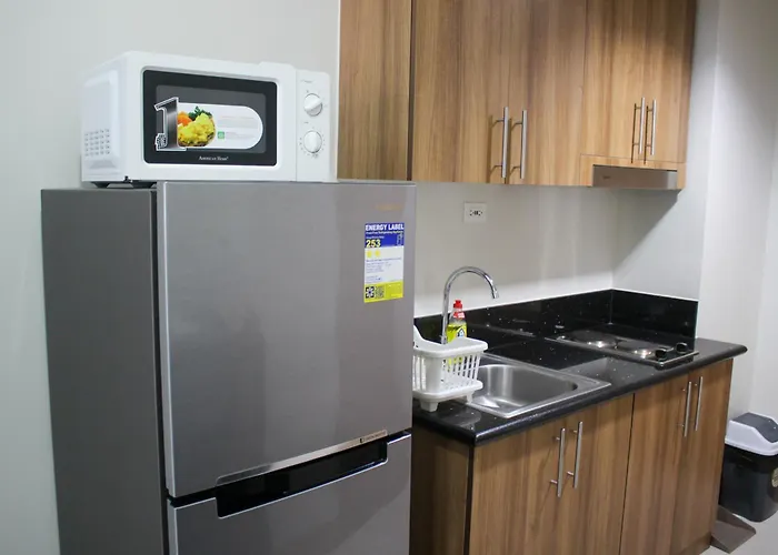 Cozy 642 1br Shore3 Residence, Amenity Pool View, Near Airport, Ikea, Moa, Smx, Pasay City, Apartment