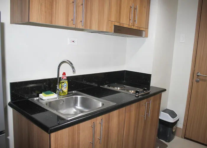 Apartment Cozy 642 1br Shore3 Residence, Amenity Pool View, Near Airport, Ikea, Moa, Smx, Pasay City,