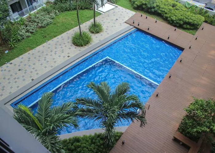 Cozy 642 1br Shore3 Residence, Amenity Pool View, Near Airport, Ikea, Moa, Smx, Pasay City, *