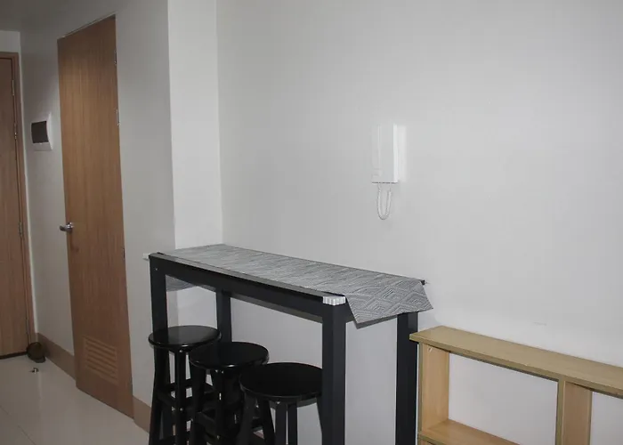 Apartment Cozy 642 1br Shore3 Residence, Amenity Pool View, Near Airport, Ikea, Moa, Smx, Pasay City, *